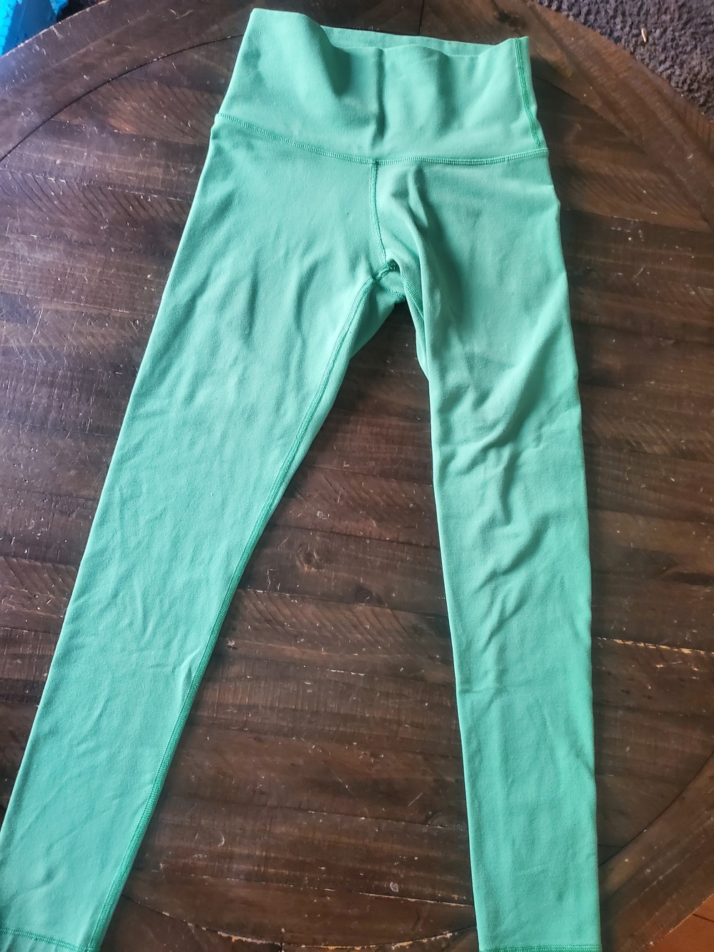 Aritzia- TNA TNACTION  Mint Green High-Waisted Leggings